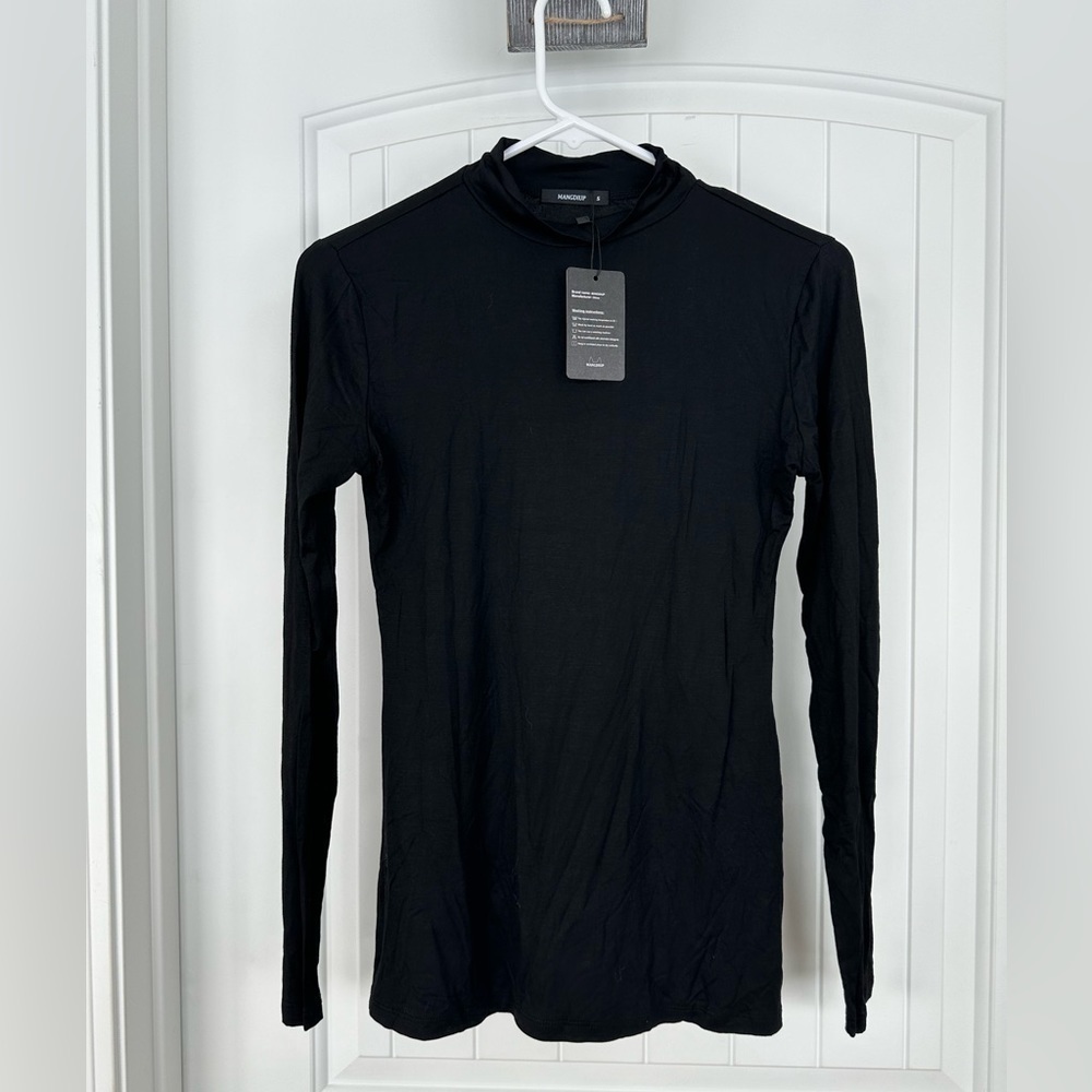 MANGDIUP Women's Shirt- Size Small